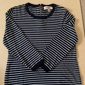 Light weight cropped sweater